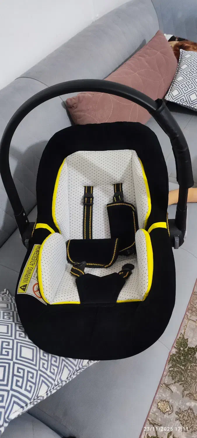 کریر در حد نو|کالسکه و لوازم جانبی|قرچک, باقرآباد|دیوار