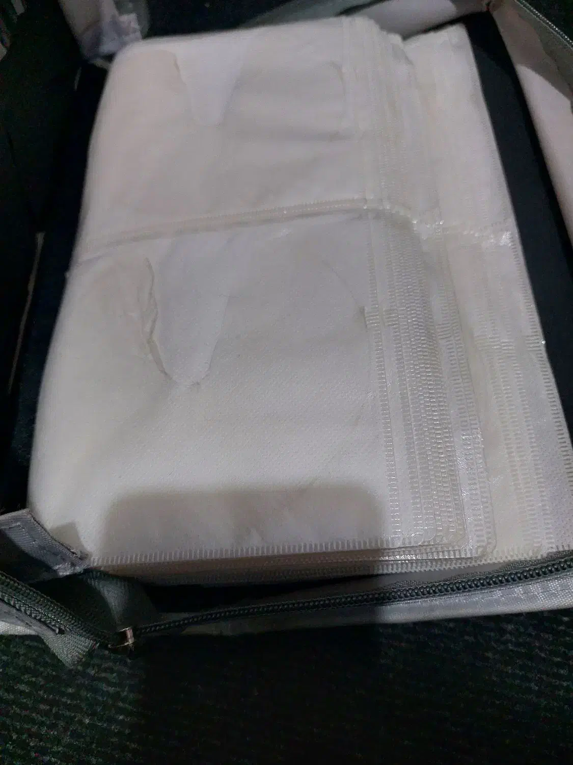 جا سی دی|فیلم و موسیقی|قم, نیروگاه|دیوار