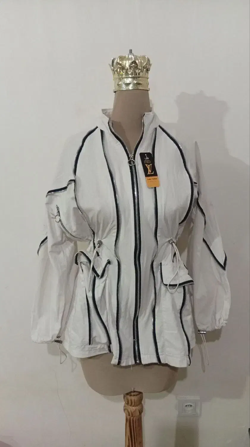 شومیز|لباس|الشتر, |دیوار