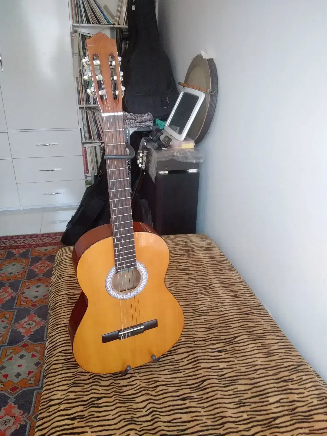 YAMAHA|گیتار، بیس، امپلیفایر|مشکیندشت, |دیوار