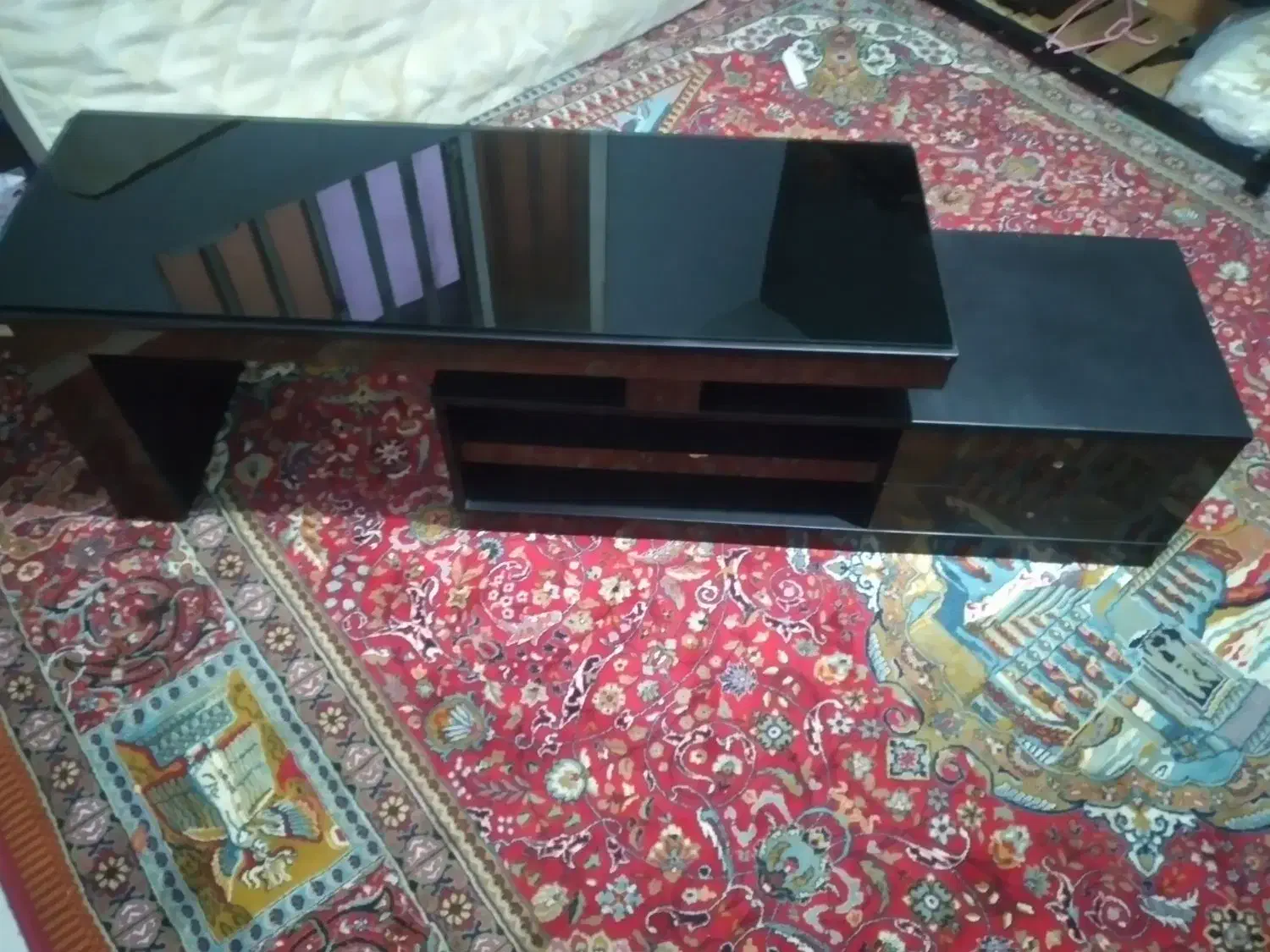 فروشی درحدنو|میز تلویزیون|شیراز, کوشک میدان|دیوار