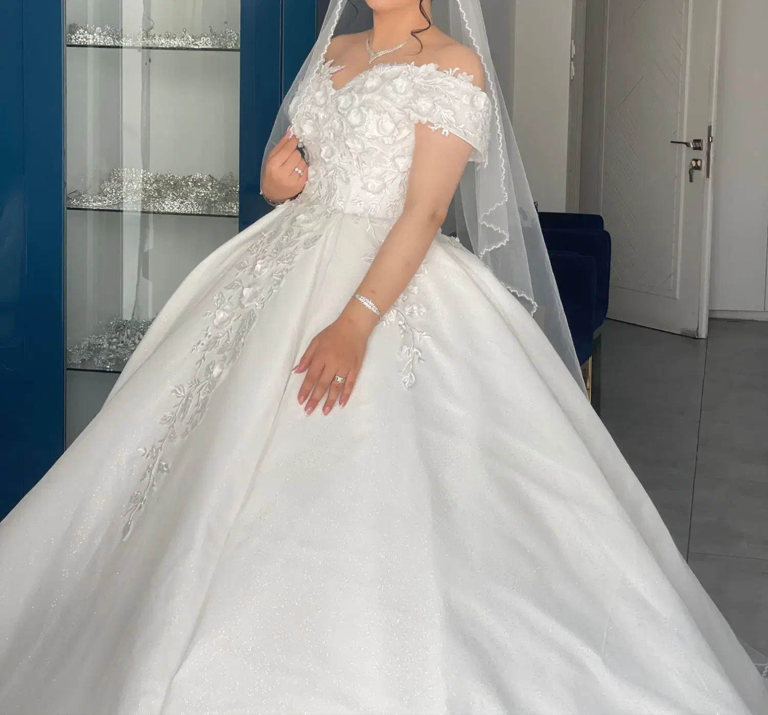 لباس عروس|لباس|محمدشهر, محمدشهر|دیوار