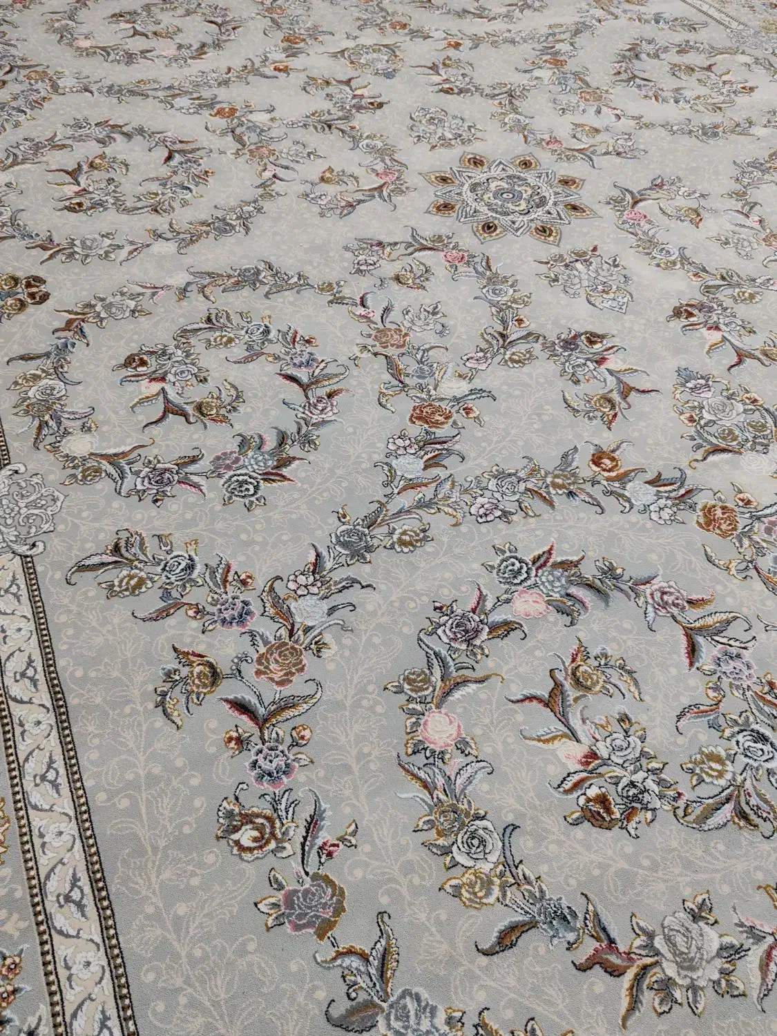 2تخته فرش 12متری صدف نقرهای  700شونه|فرش|قم, نیروگاه|دیوار