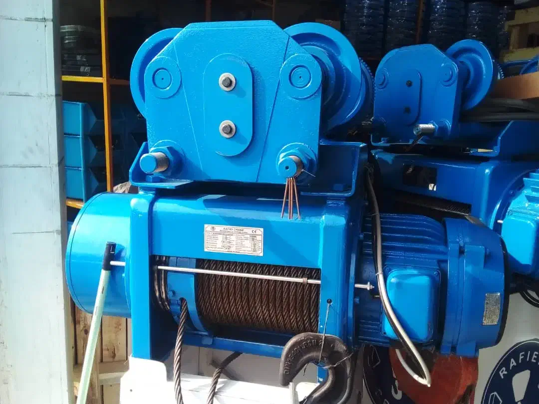 ساخت ونصب جرثقیل سقفی ودروازای با وینچ بلغاری|خدمات پیشه و مهارت|باقرشهر, |دیوار