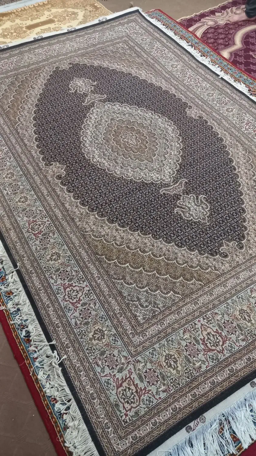 اندازه ۲در۳ فرش دستبافت ریز ماهی|فرش|خوی, |دیوار