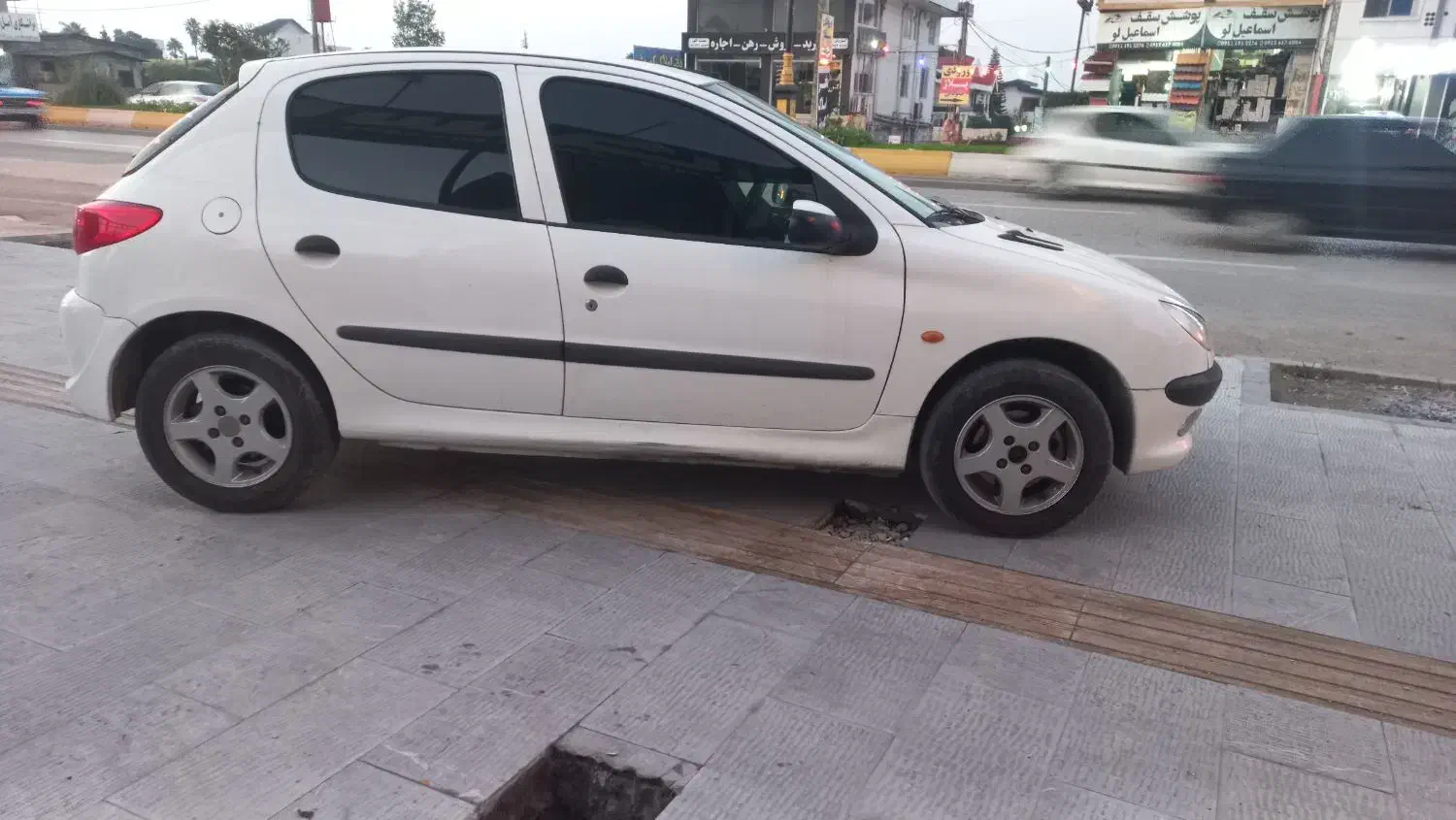 ۲۰۶ بی رنگ|خودرو سواری و وانت|تنکابن, |دیوار