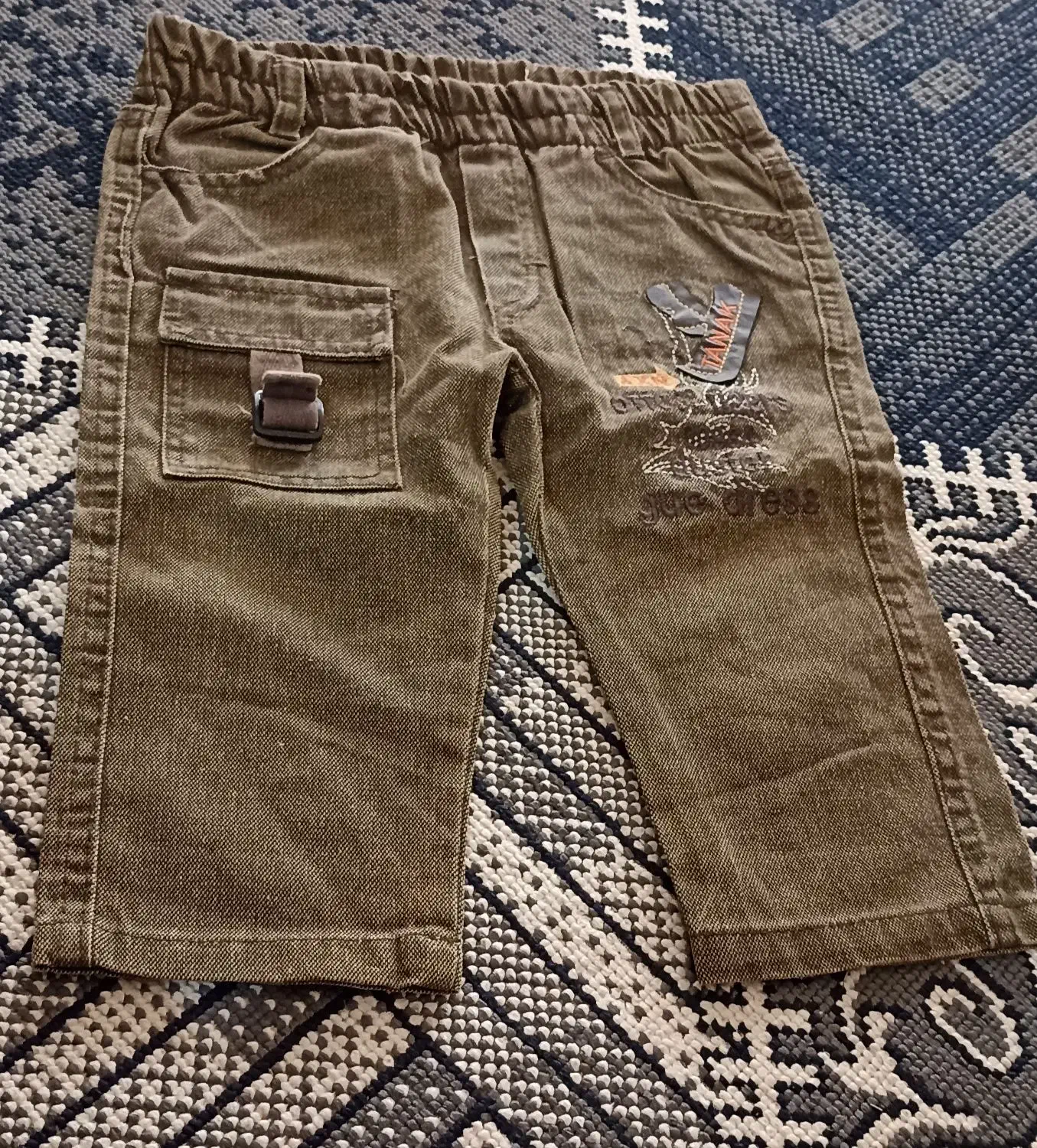 لباس|لباس|تربت جام, خیرآباد|دیوار