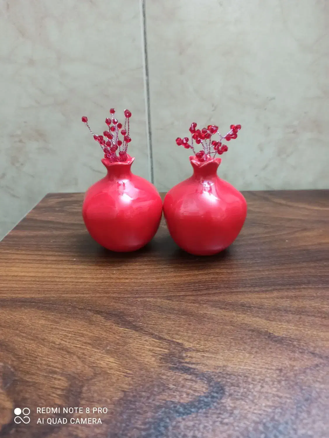 گلدون یلدایی|گل مصنوعی|زنجان, |دیوار