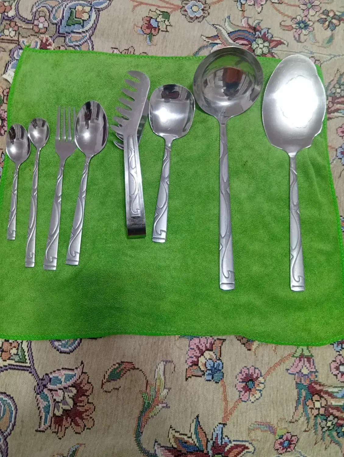 قاشق چنگال 24نفر|ظروف سرو و پذیرایی|مهاباد (آذربایجان غربی), |دیوار