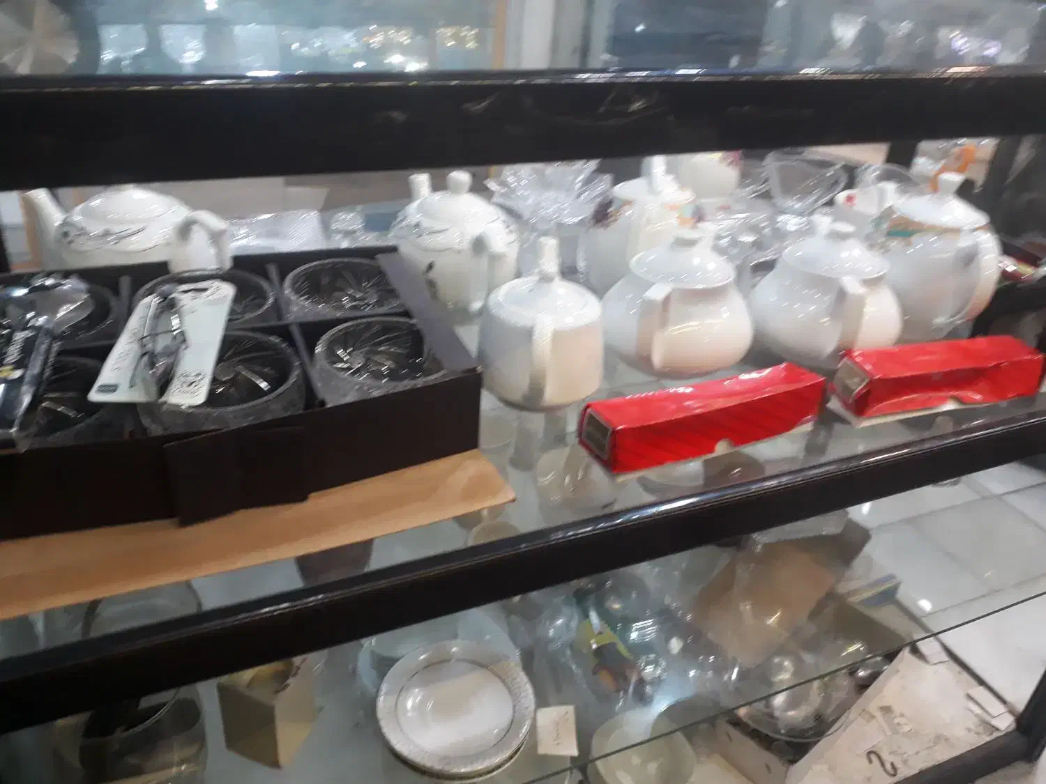 ویترن مغازه قدی المینیم|بوفه، ویترین، کنسول|تهران, سلسبیل شمالی|دیوار