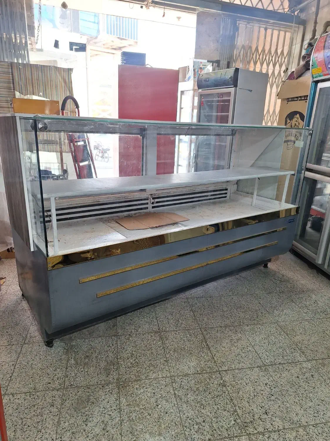 یخچال آکواریومی ویترینی به طول ۲۳۵|فروشگاه و مغازه|اصفهان, فردوان|دیوار