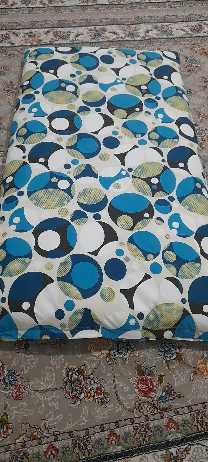 تشک و بالشت و پشتی بار میشود|تشک تختخواب|تربت جام, خیرآباد|دیوار