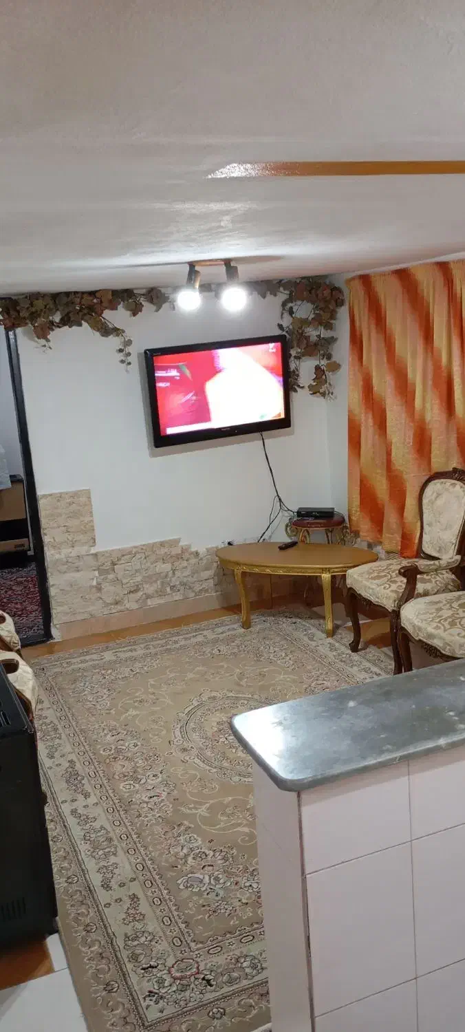 اجاره سوئیت دارای یک اتاق وسالن .بندر انزلی|اجارهٔ کوتاهمدت آپارتمان و سوئیت|بندر انزلی, بی بی حوریه|دیوار