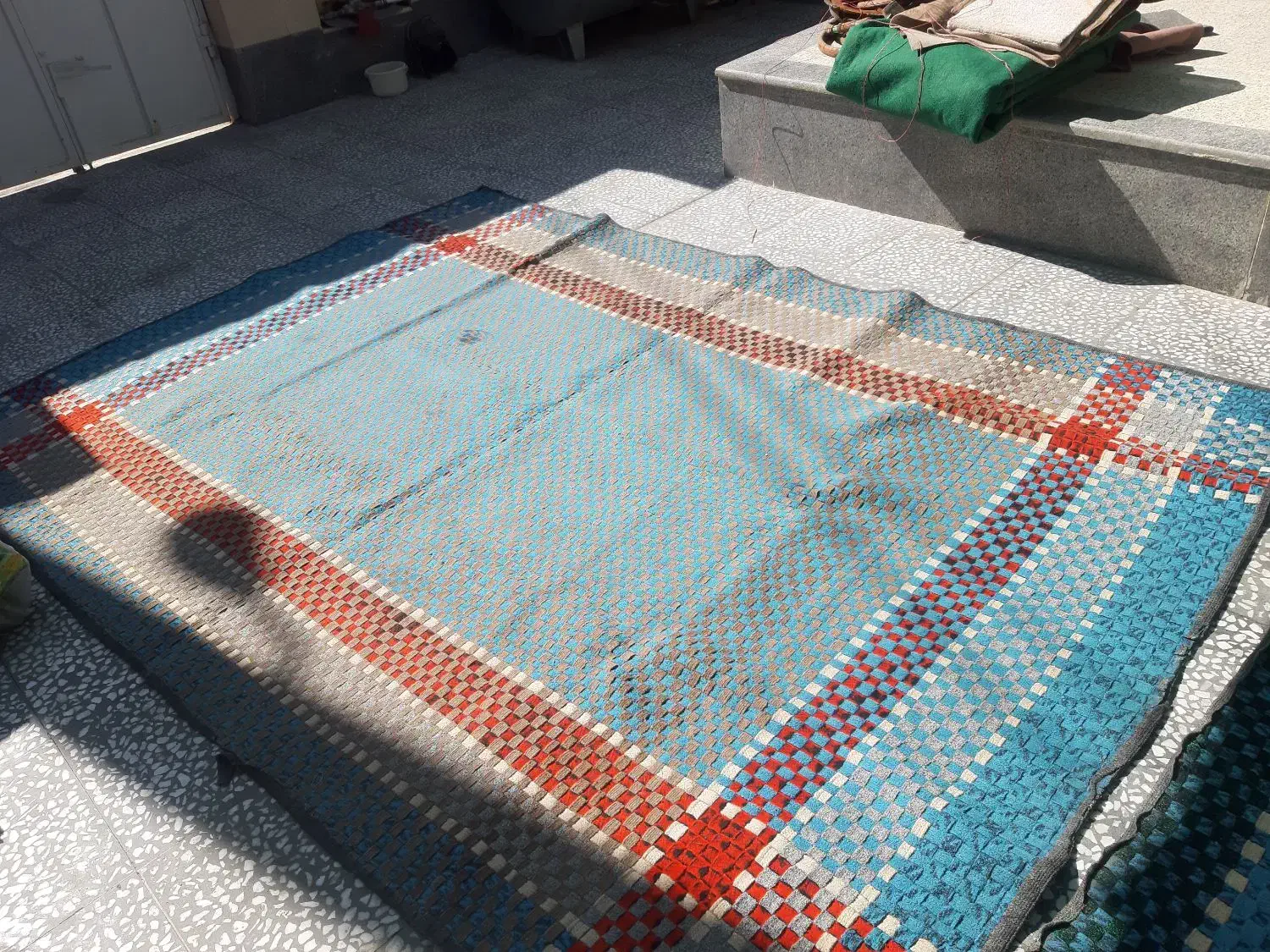 موکت بجای فرش|فرش|شیراز, مسلم|دیوار