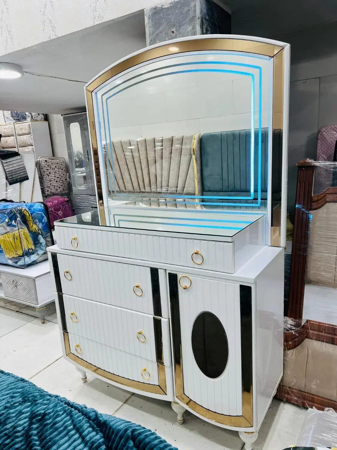 سرویس خواب دونفره|تخت و سرویس خواب|اهواز, زیتون کارگری|دیوار