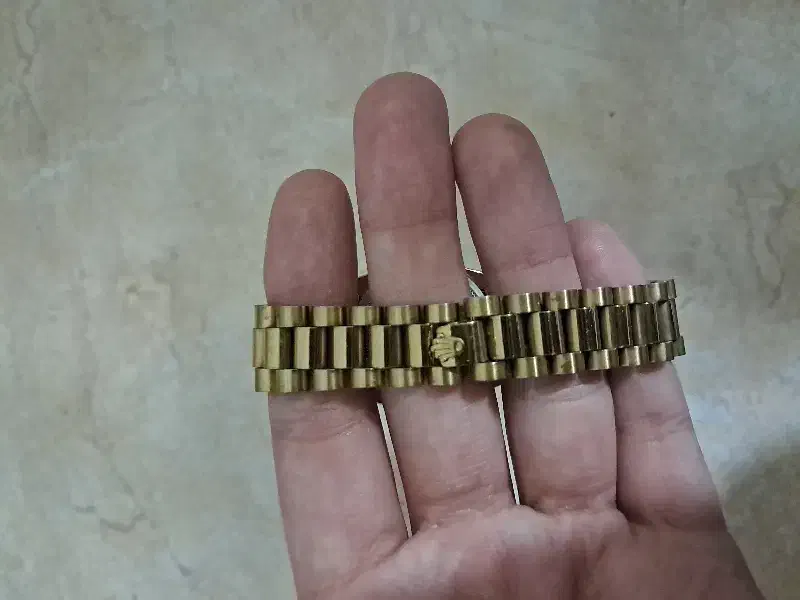 ساعت|ساعت|قم, دروازه کاشان|دیوار