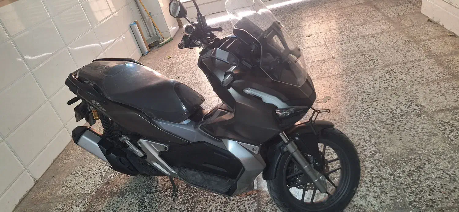 Abvهندا|موتورسیکلت|چغادک, |دیوار