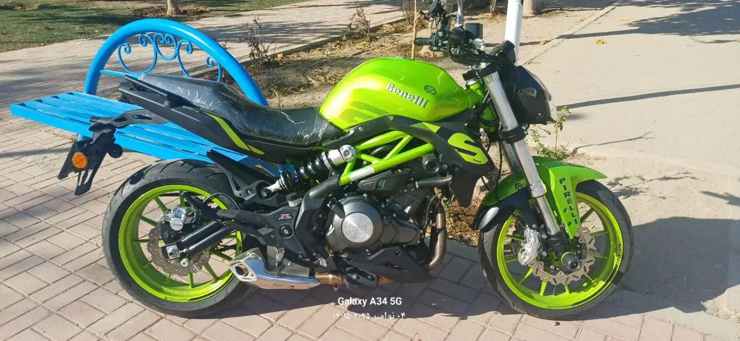 بنلی ۳۰۰جفت سیلندر در حدصفر|موتورسیکلت|مشکین‌دشت, |دیوار