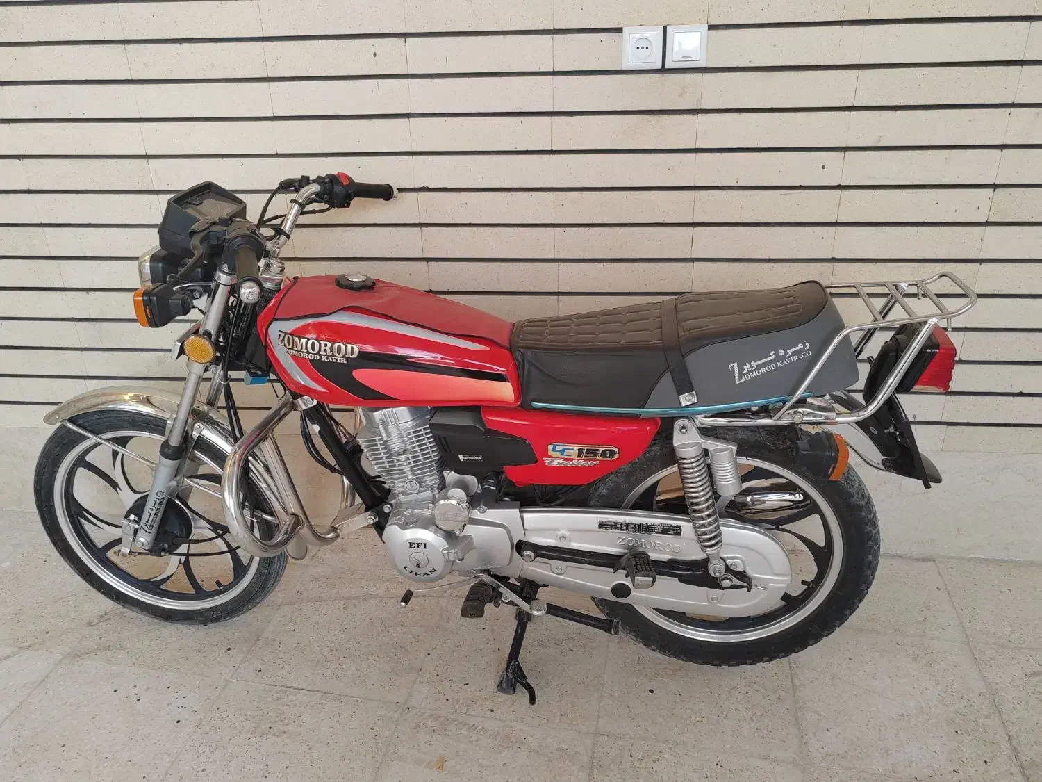 فروشی|موتورسیکلت|بادرود, |دیوار