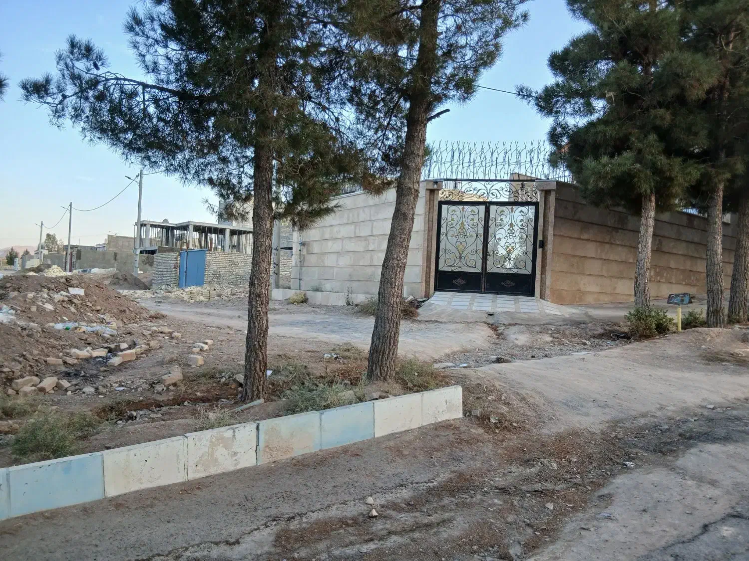 زمین مناسب ساخت ویلا قمصر|فروش زمین و ملک کلنگی|قمصر, |دیوار