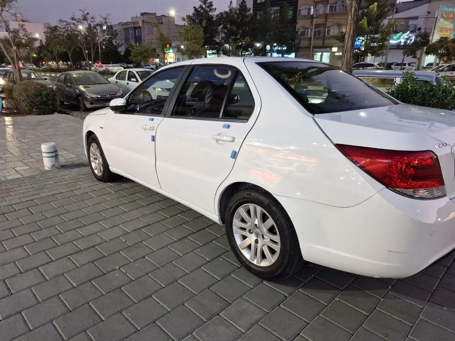 دنا معمولی ۹۸ تیپ ۱ بسیار تمیز در حد|خودرو سواری و وانت|مشهد, تربیت (صدف)|دیوار