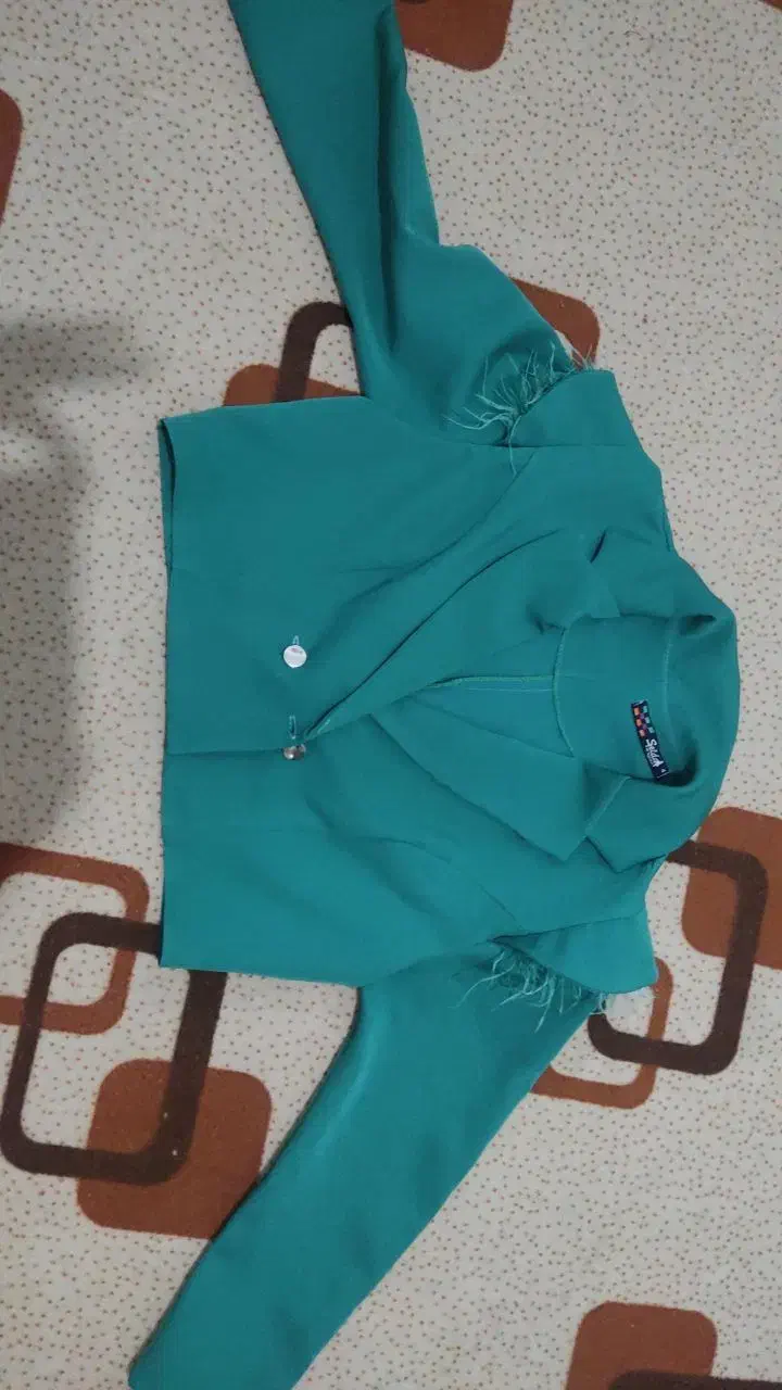 کاملا سالم و نو مناسب یلدا|لباس|هشتگرد, فاز ۱ مهستان|دیوار