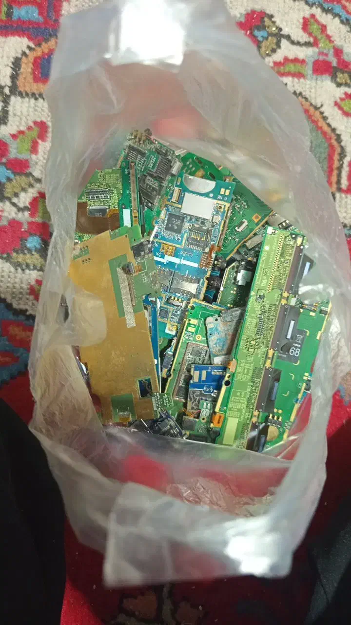 برد گوشی فروشی|قطعات و لوازم جانبی رایانه|خوی, |دیوار