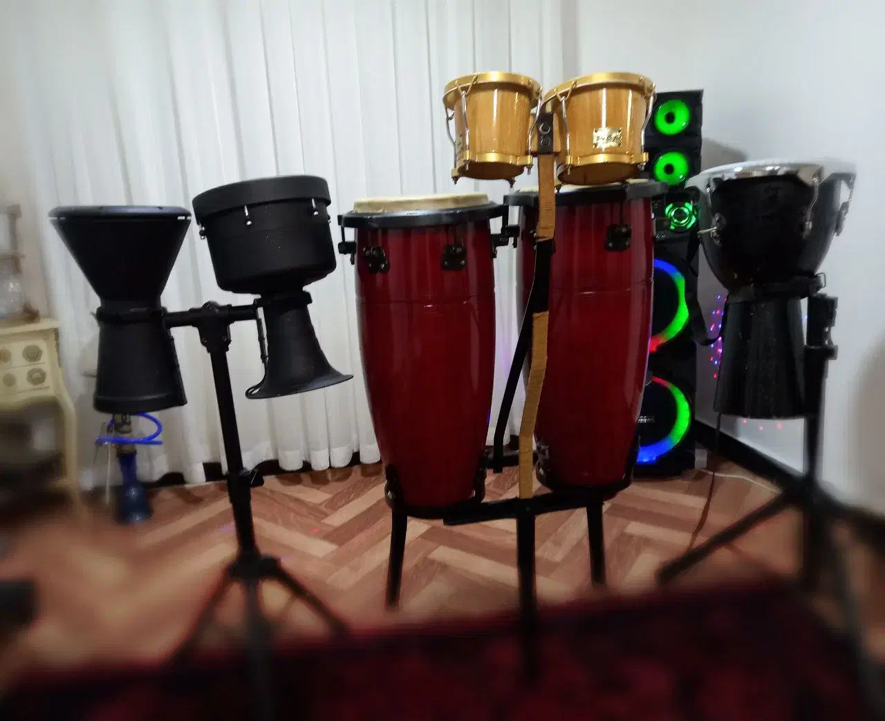 تومبا سن کارلوس به همراه بینگو وبنگو|درام و پرکاشن|چالوس, |دیوار