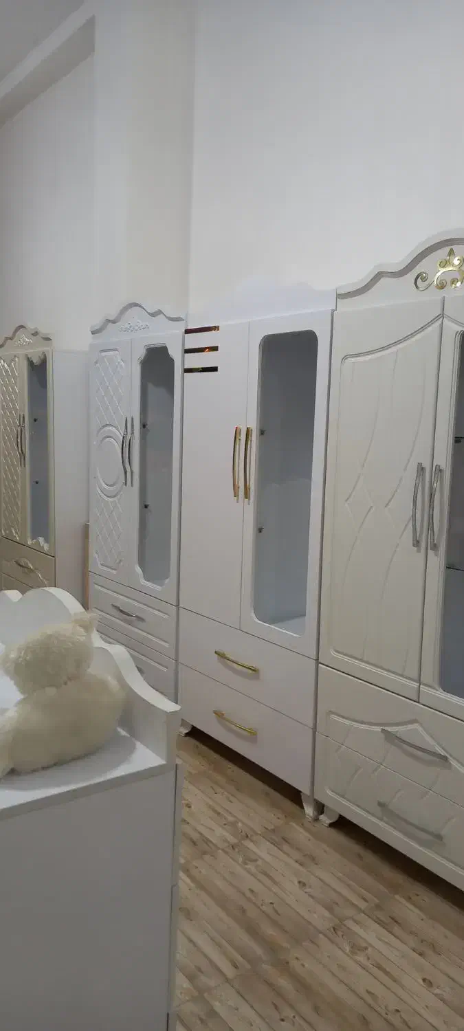 تخت و کمد نوزادی|اسباب و اثاث بچه|ملکان, |دیوار