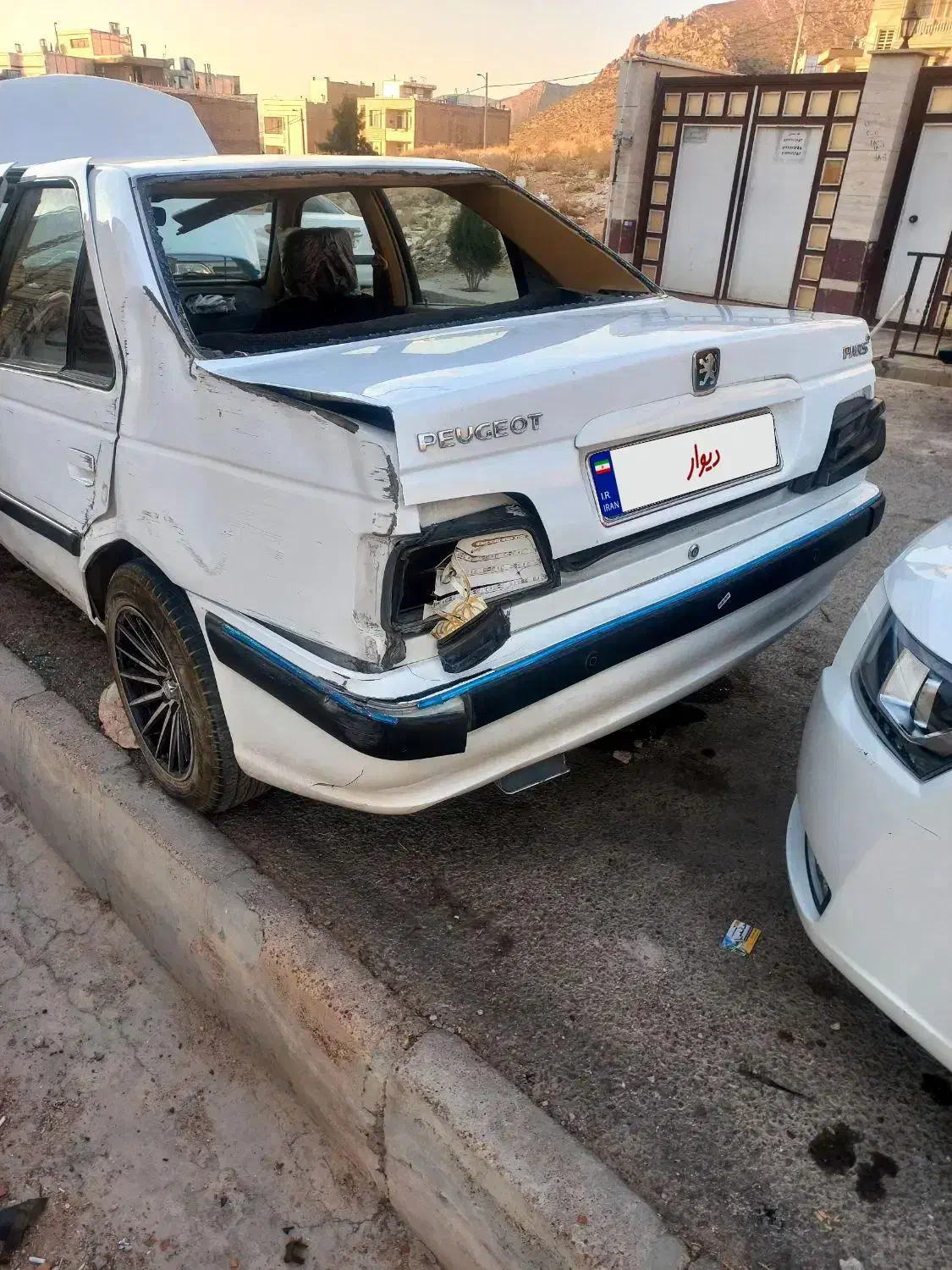 پارس۹۸ از قبل فابریک کم ضرب|خودرو سواری و وانت|تربتحیدریه, پایانه مسافربری تربت حیدریه|دیوار