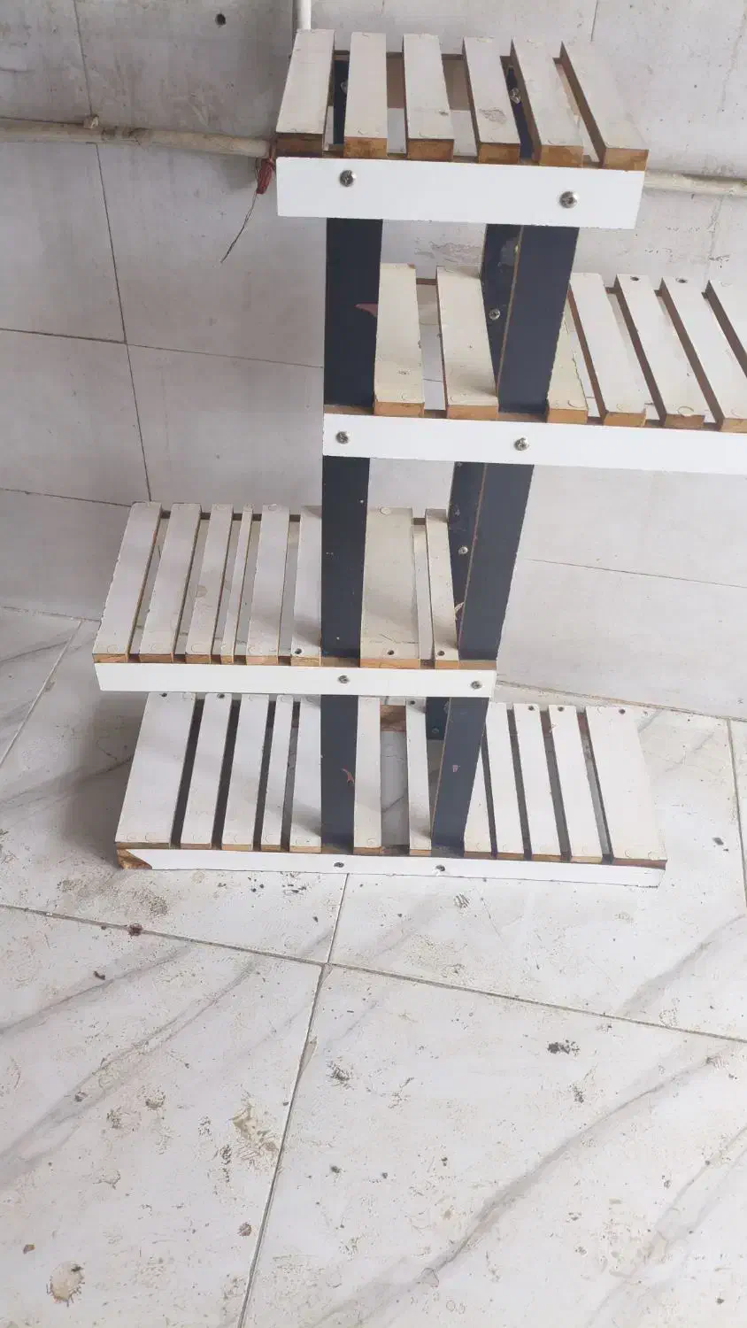 استند گلدان|گل و گیاه طبیعی|مریوان, |دیوار