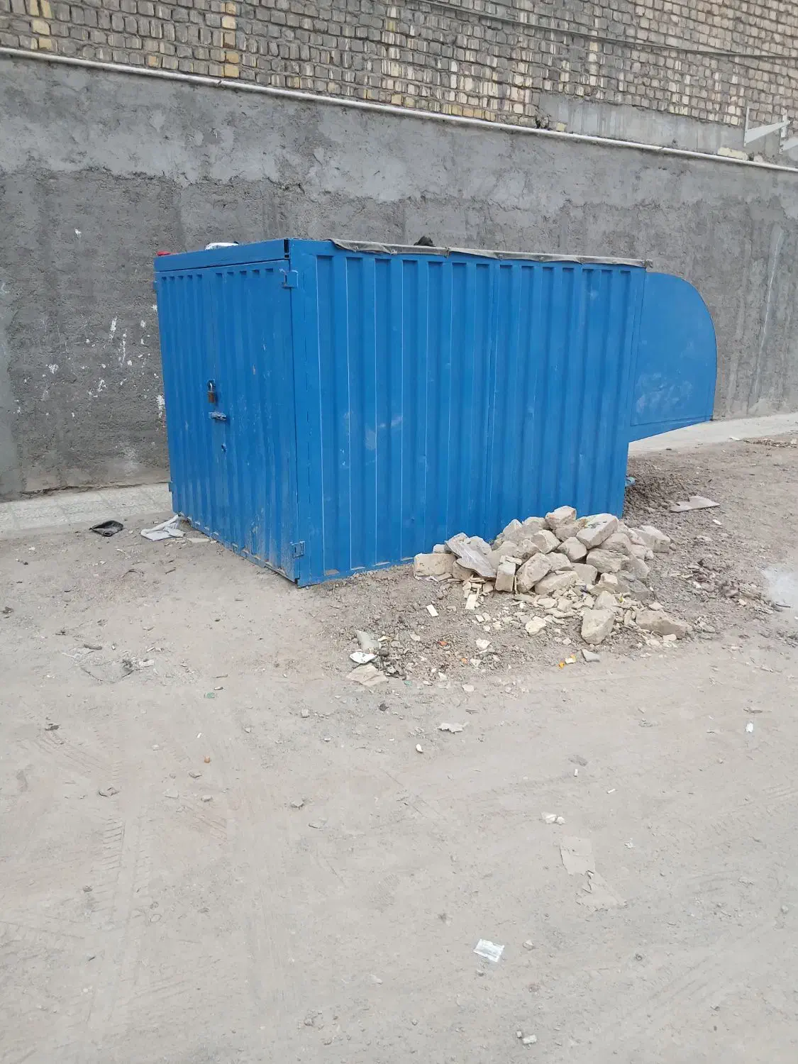 باربند نیسان سالم زد آب|قطعات یدکی و لوازم جانبی|قم, چهل درخت|دیوار