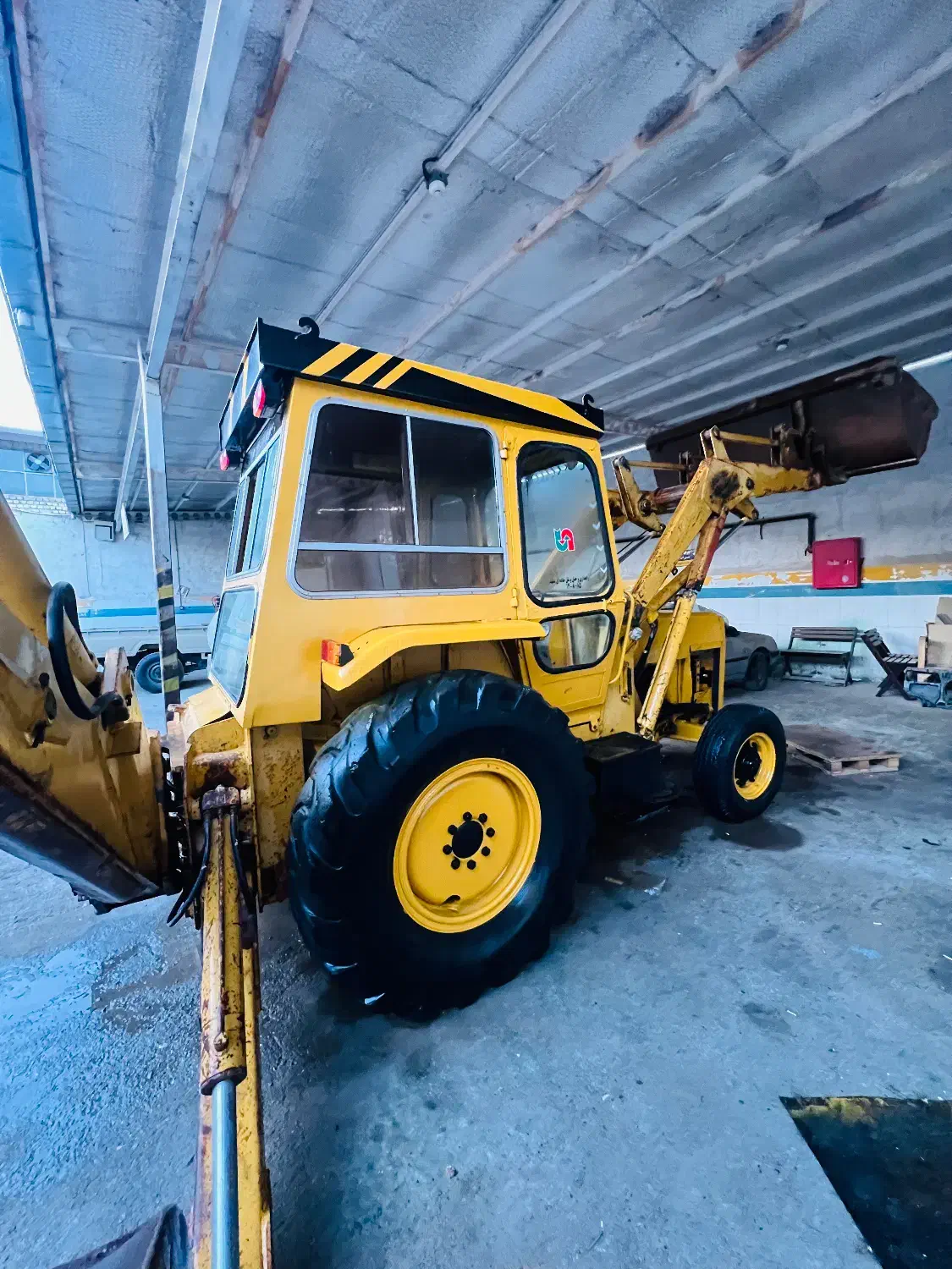 بیل بهکو مدل1372 انگیلیسی|خودرو سنگین|مشهد, توس فردوسی|دیوار