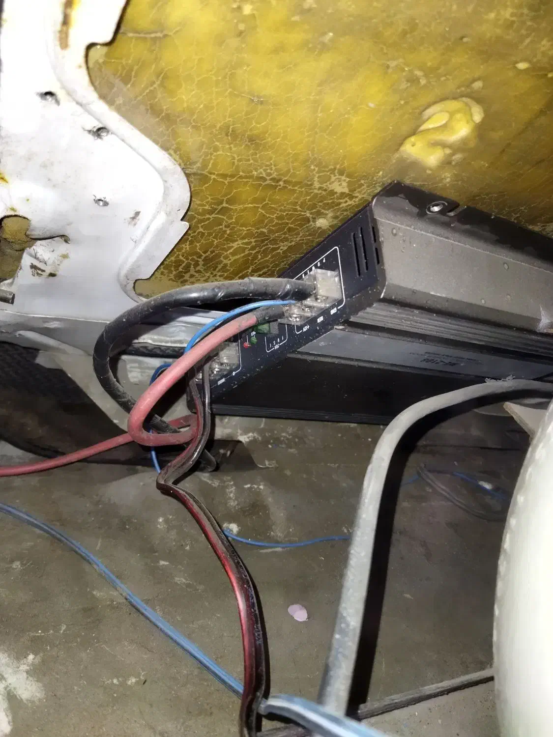 آمپر دوکانال اصل|پخش‌کننده همراه|سنندج, |دیوار