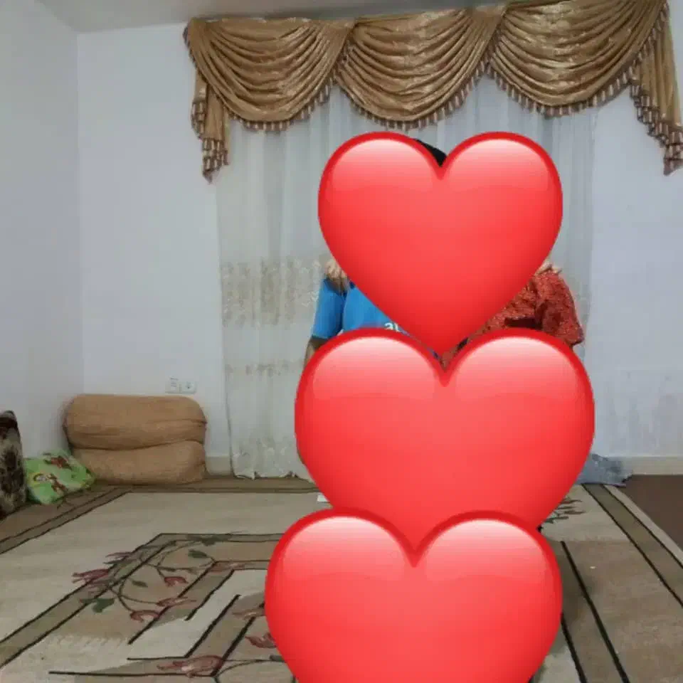 ۴ عدد موکت و یک عدد قالی|فرش|اهواز, طالقانی|دیوار