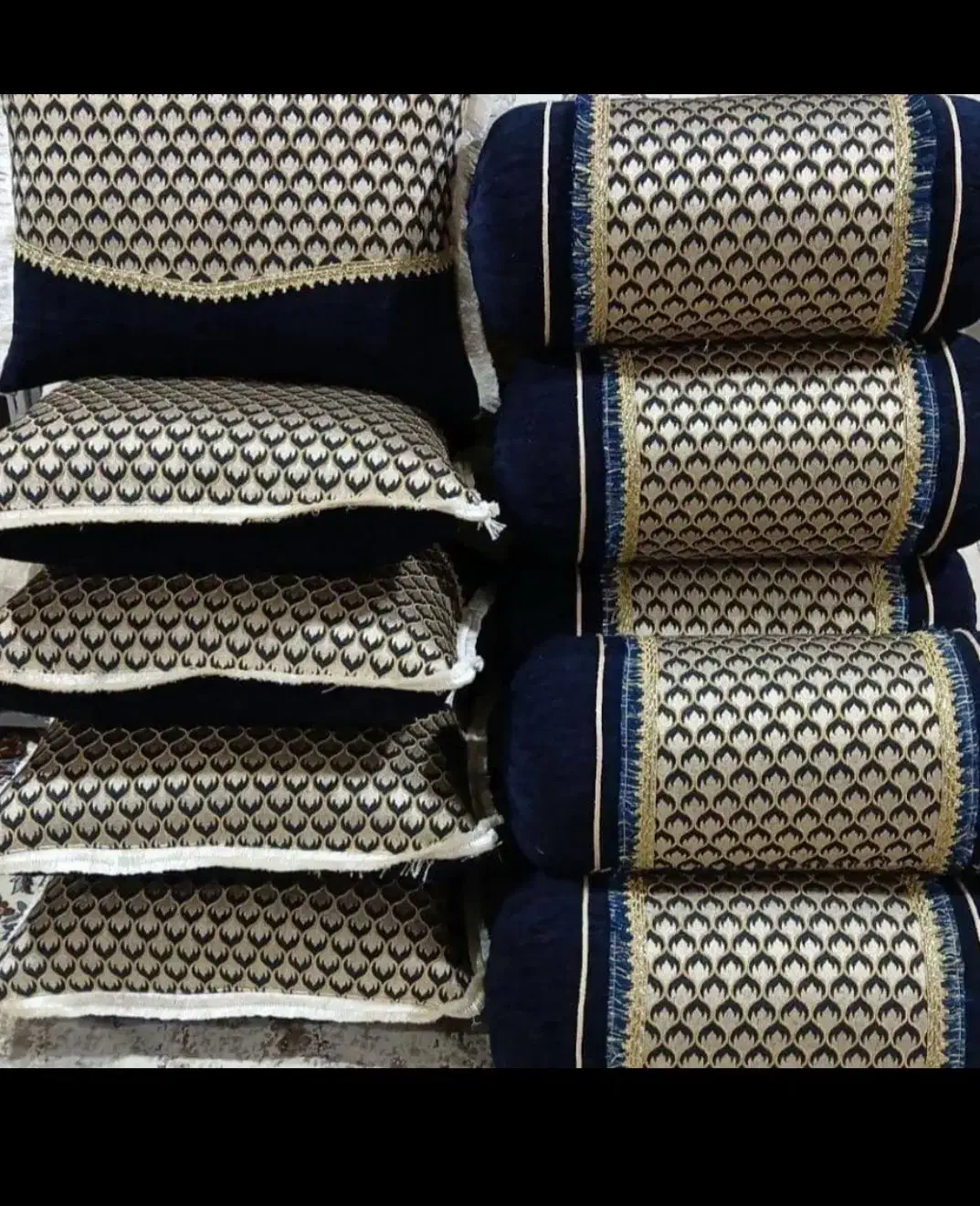 دوخت تشک و بالشت کناره|رختخواب، بالش، پتو|ایرانشهر, |دیوار