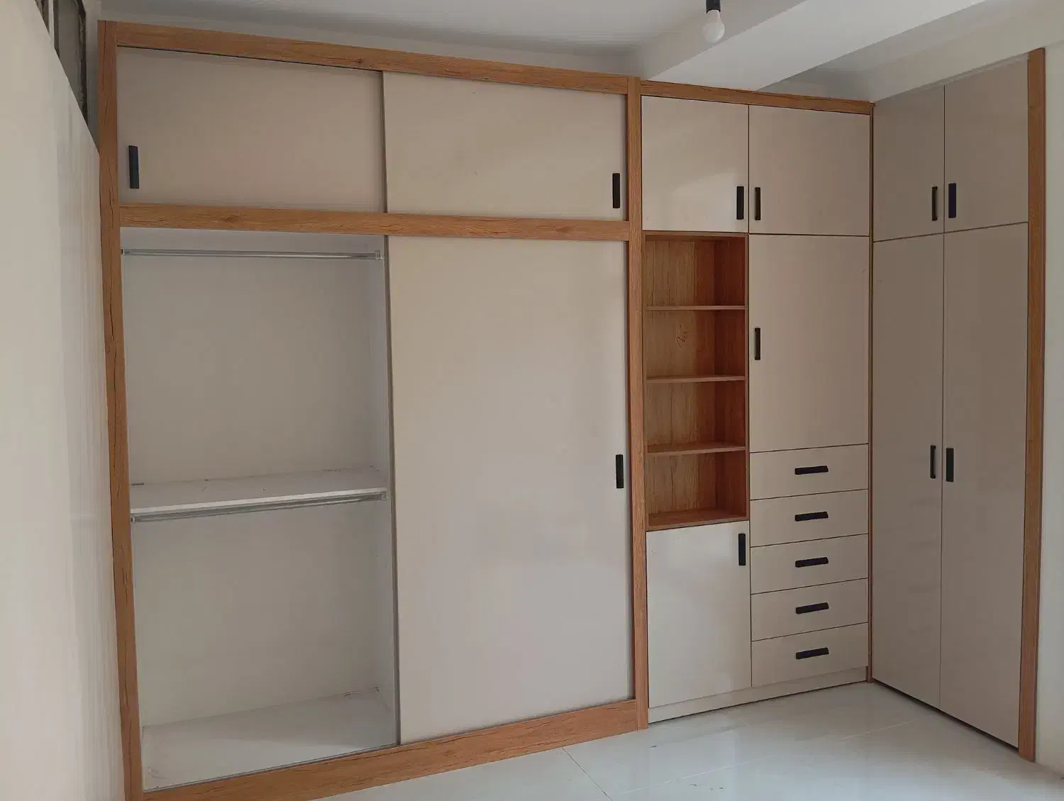 نصاب کابینت و کمد دیواری و تعمیرات کابینت|خدمات پیشه و مهارت|مشکین‌دشت, |دیوار