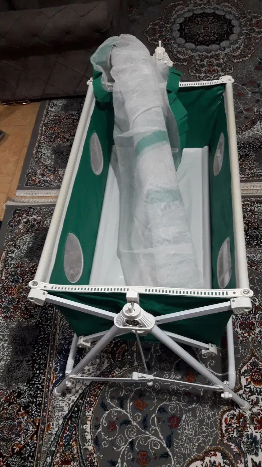 یک عدد گهواره با پشه بند روش و کریر بچه|کالسکه و لوازم جانبی|لاهیجان, گلستان|دیوار