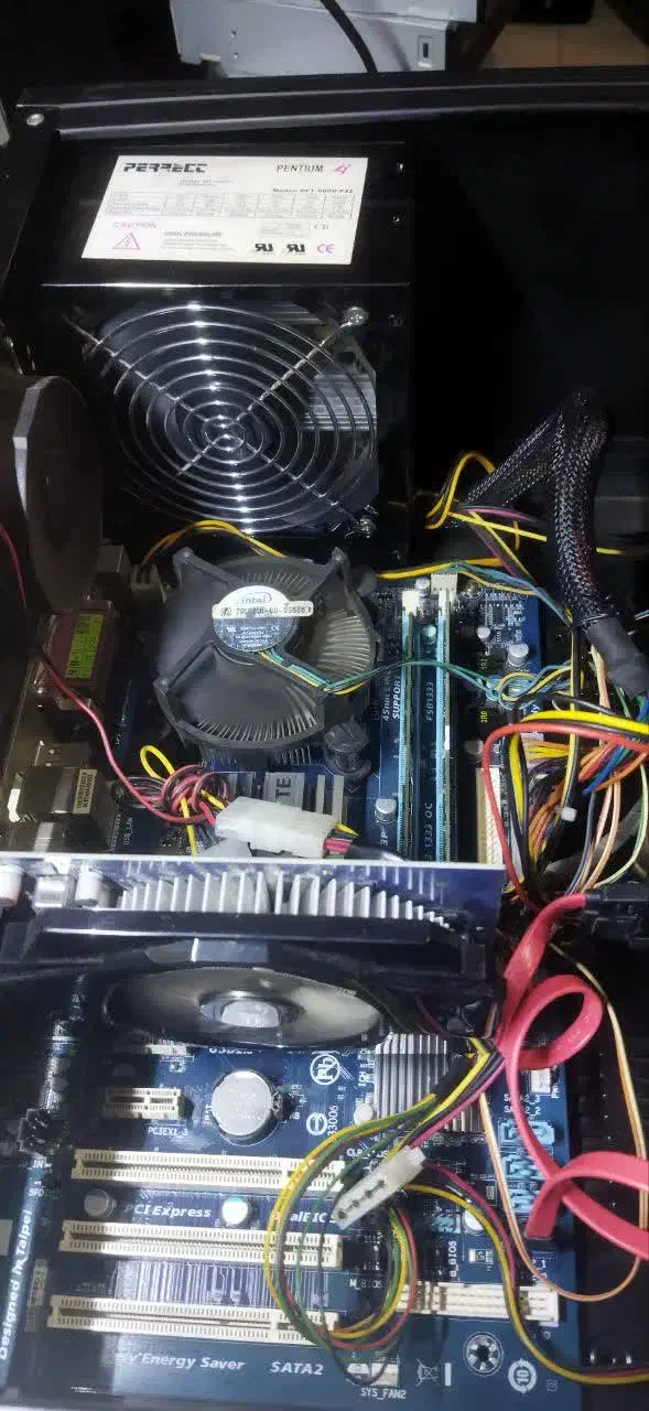 سیستم خانگی نیمه گیمینگ|رایانه رومیزی|خوی, |دیوار