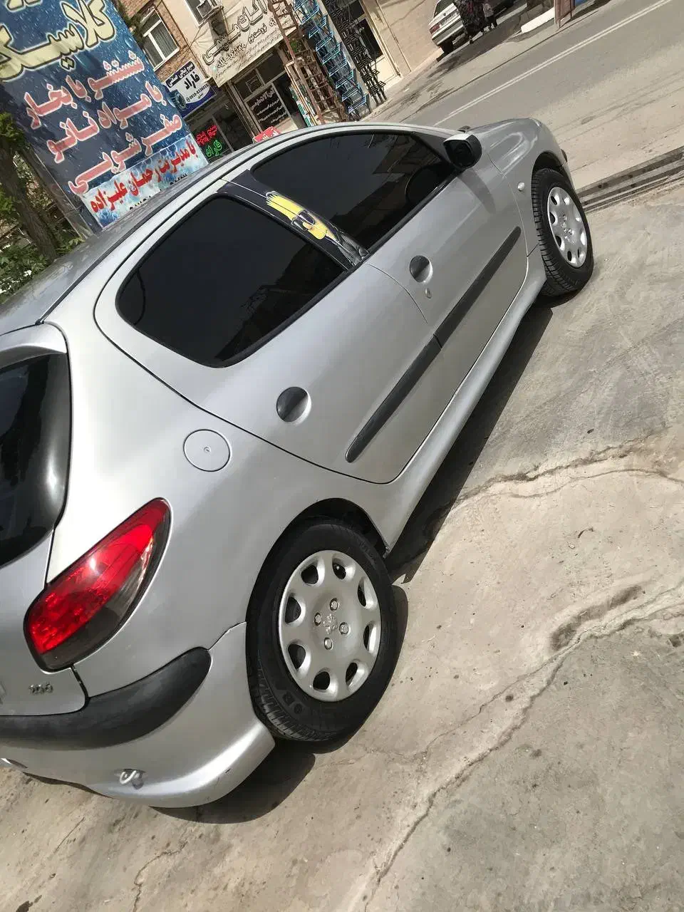 ماشین ۲۰۶|خودرو سواری و وانت|رباطکریم, نصیرشهر|دیوار