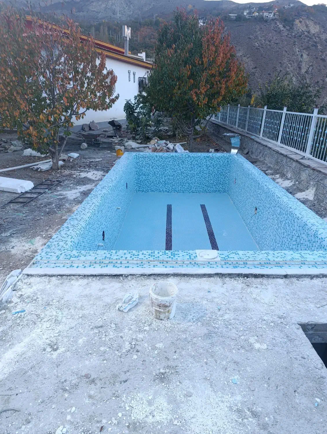 اجرای سرامیک مینیاتوری استخر وجکحوزی|خدمات پیشه و مهارت|الیگودرز, |دیوار