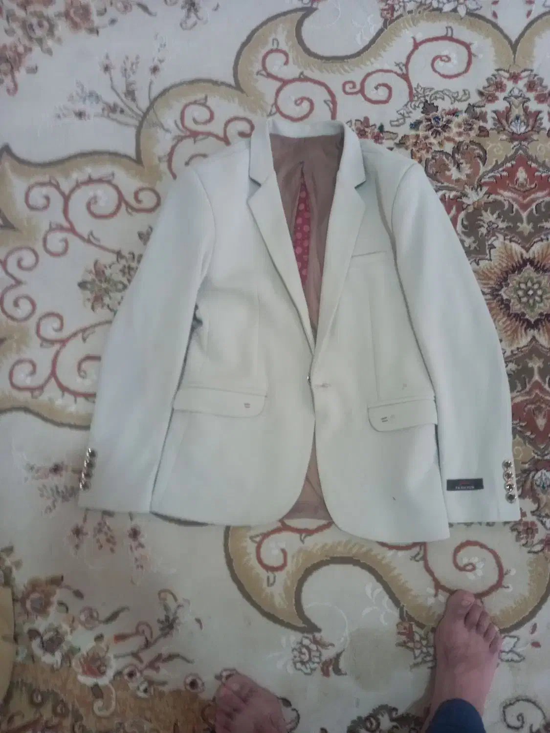 تک کت|لباس|میانه, |دیوار