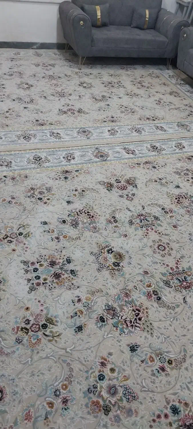 دوهفته فرش ماشینی ۱۲۰۰ یک ساله خریدم|فرش|تبریز, |دیوار