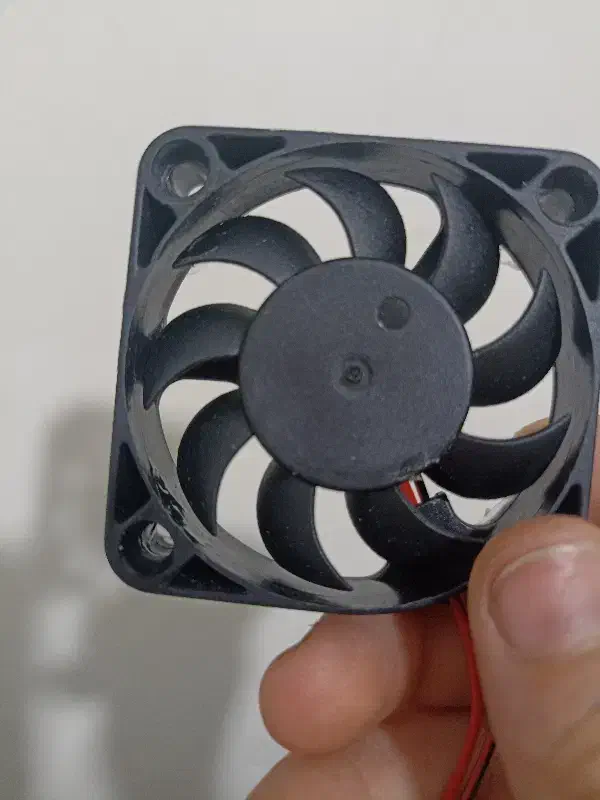 فن کیس|قطعات و لوازم جانبی رایانه|تربت‌حیدریه, شهرک ولیعصر|دیوار