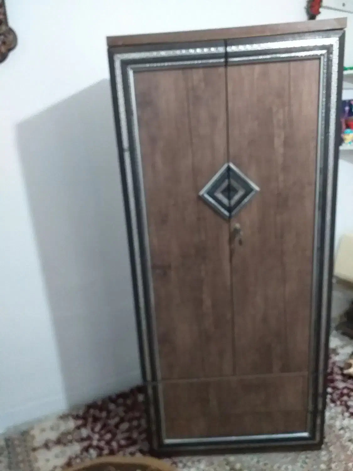 کمد لباس درحد نو|جاکفشی، کمد، دراور|صحنه, |دیوار