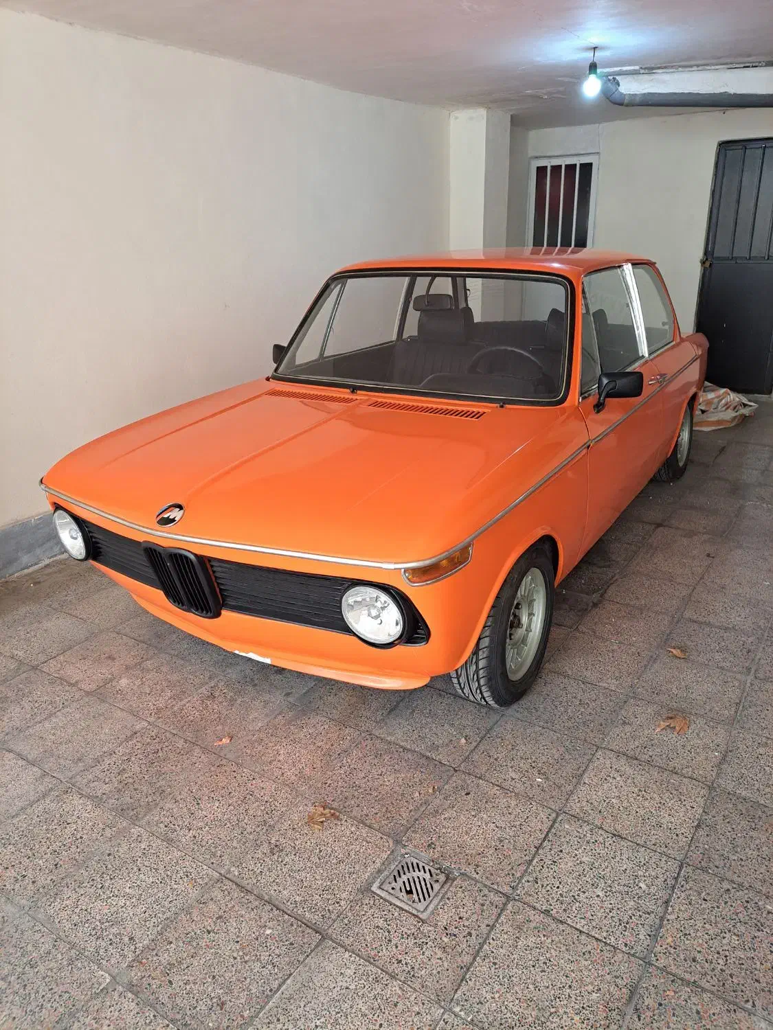 با سلام  BMW  2002  1975  نارنجی  پلاک قدیم|خودرو کلاسیک|اندیشه, اندیشه فاز ۱|دیوار