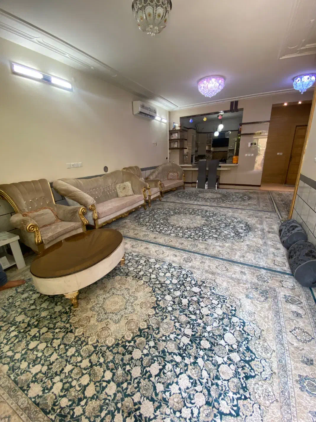 ویلایی لوکس دوطبقه۱۸۰ متریدر نبی اکرم،درب از حیاط|فروش خانه و ویلا|شیراز, فرگاز|دیوار