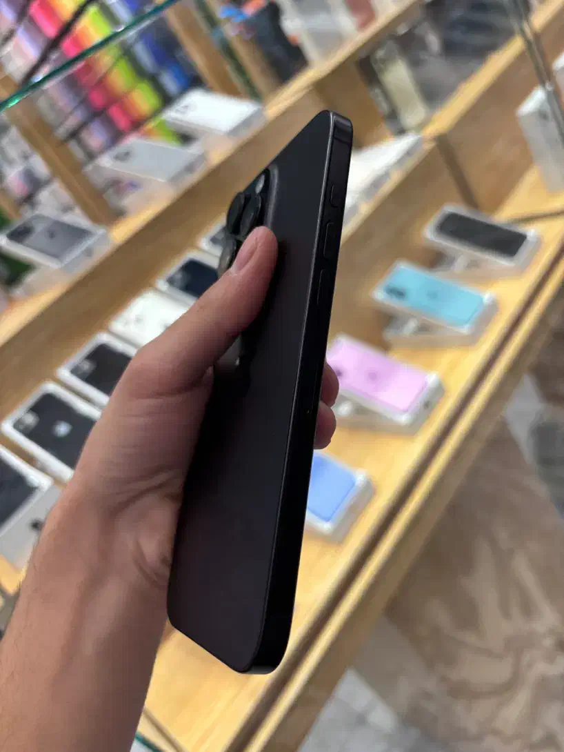 اپل iphone 16 Pro Max با حافظه 256|موبایل|تهران, صادقیه|دیوار