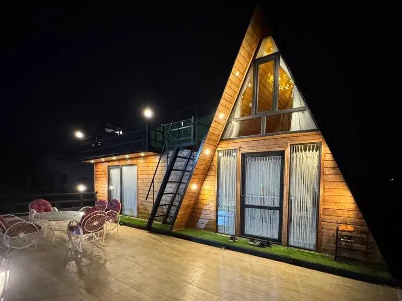 اجاره کلبه سویسی ساحلی لب دریا لب اب|اجارهٔ کوتاهمدت ویلا و باغ|رویان, |دیوار