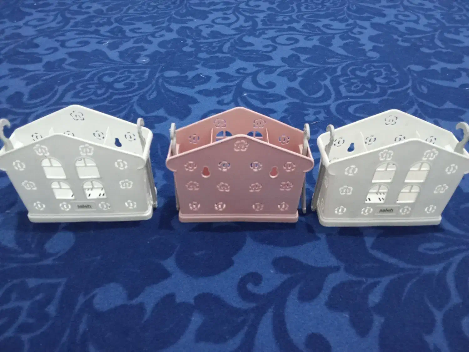 مقداری لوازم پلاسکو ب قیمت فاکتور|ظروف نگهدارنده، پلاستیکی، یک‌بارمصرف|دورود, |دیوار